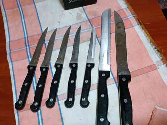 продам подставку для кухонных ножей и ножи Донецк