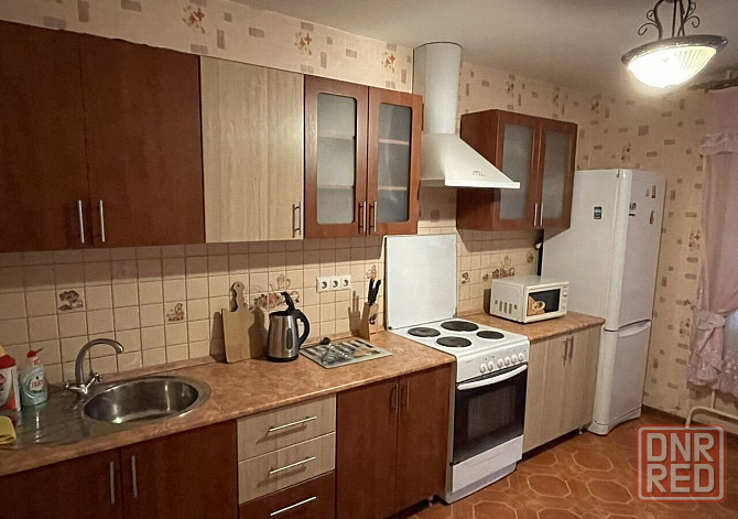 Сдаётся однокомнатная квартира расположена в Куйбышевском районе Донецка на пл.бакинских Комиссаров Донецк - изображение 1