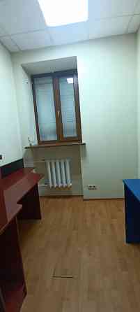 Продам помещение 190 м² в Ворошиловском р-не. Отдельный вход. Первая линия. Ремонт. Донецк