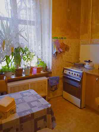Продам 3-х комнатную квартиру в Калининском районе + гараж. Донецк