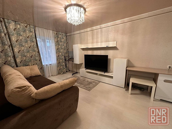 Посуточно! Сдам 1 ком.кв в центре Крытый рынок Донецк - изображение 1