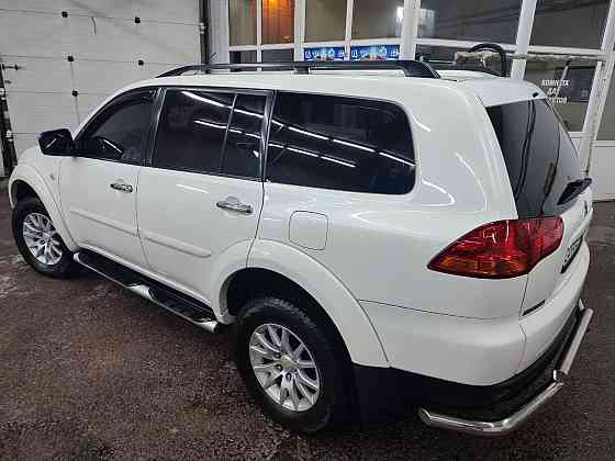 Продам автомобиль Mitsubishi Pajero Донецк