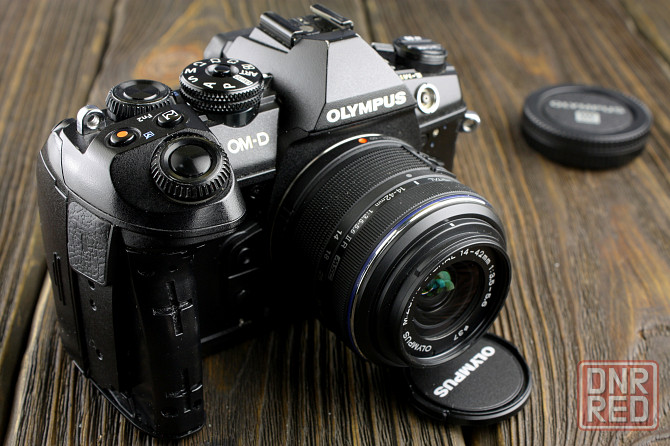 Olympus OM-D E-M1 Mark ii Макеевка - изображение 2