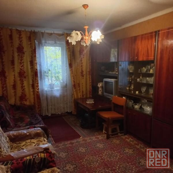 Продается 1 комнатная квартира, ул. Вахрушева Донецк - изображение 2