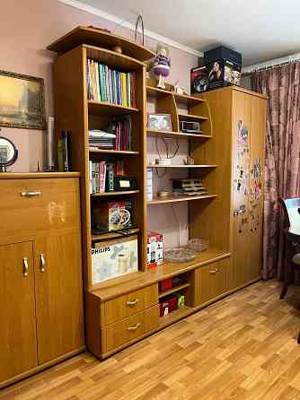 3к.кв. Крытый рынок, б. Школьный, отличное состояние, мебель, средний этаж Донецк