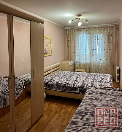 3к.кв. Крытый рынок, б. Школьный, отличное состояние, мебель, средний этаж Донецк - изображение 3