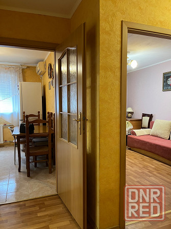 3к.кв. Крытый рынок, б. Школьный, отличное состояние, мебель, средний этаж Донецк - изображение 11