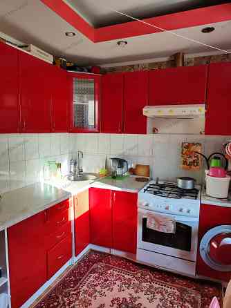 Продам 1- а комн крупногабаритную квартиру на Гвардейке,пос Восточный ( Курская) Макеевка