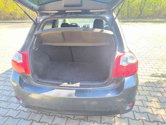 Toyota Auris 1.6 бензин Донецк