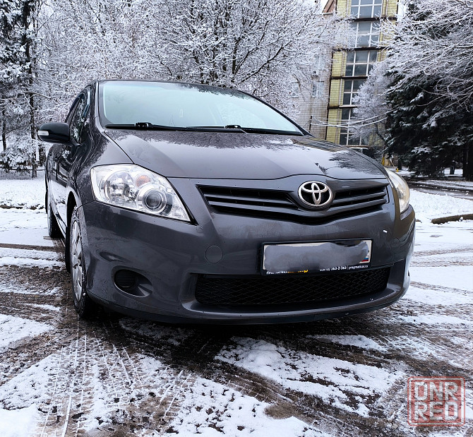 Toyota Auris рестайл Донецк - изображение 1
