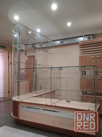 Продам комплект витрин и стелажей для магазина промтоваров Донецк - изображение 2
