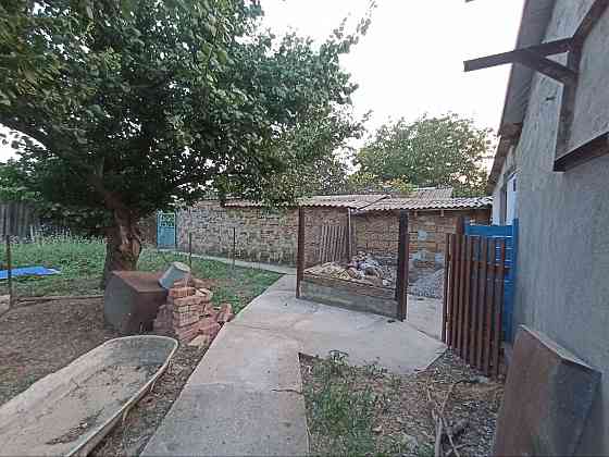 Продам дом в Крыму 80м2, 9 соток земли. Донецк