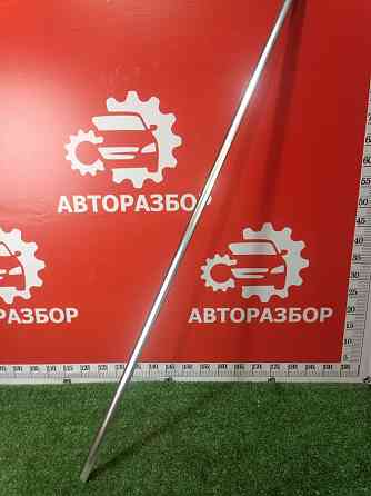 Молдинг двери задней правой Skoda Superb 2 Донецк