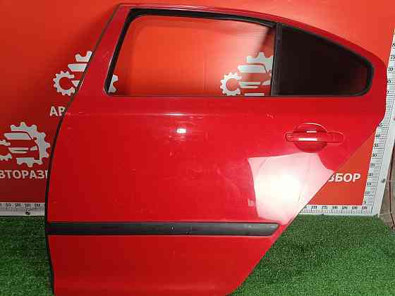 Дверь задняя левая Skoda Octavia Донецк