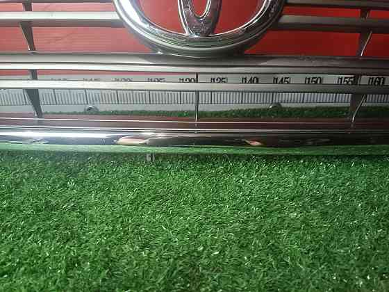 Решетка радиатора Toyota Land Cruiser 100 Донецк