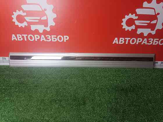 Молдинг двери передней Toyota Land Cruiser 100 Донецк