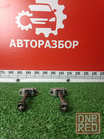 Ограничитель двери Ford Fiesta Mk5 2006 Донецк - изображение 1