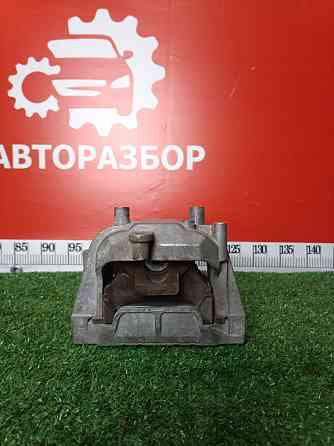Подушка двигателя правая Volkswagen Audi Донецк