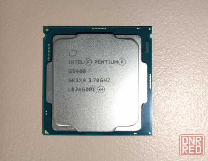 Процессор Intel Pentium Gold G5400. Горловка - изображение 1