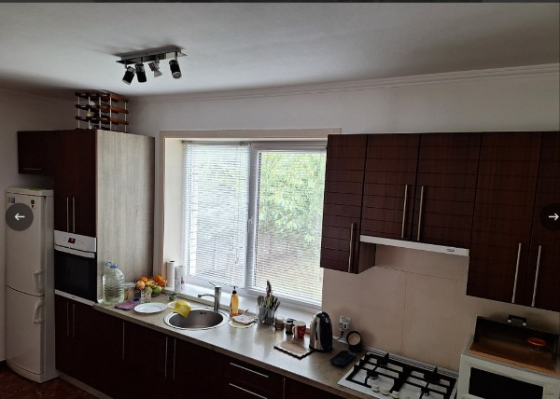 Продается дом шале немецкий проект, оцкб, или обмен на 2х, 3х к квартиру в центре Донецка с доплатой Донецк