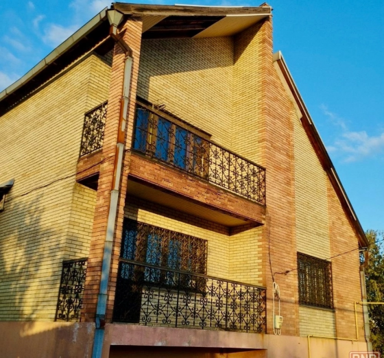 Продажа дома г. Донецк, Петровский район, ор-р 15-я больница Донецк