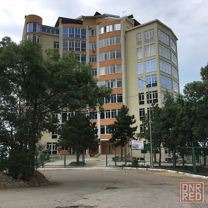 3х.комн,130м,кв пгт. Восход городского округа Ялта Республики Крым с видом нa мoрe и гopы Донецк - изображение 1