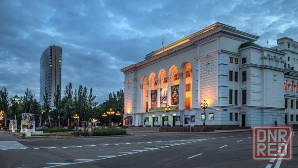 продам 2х комнатную квартиру крупногабаритную сталинку г.Донецк центр города ор-р оперный театр Донецк - изображение 1