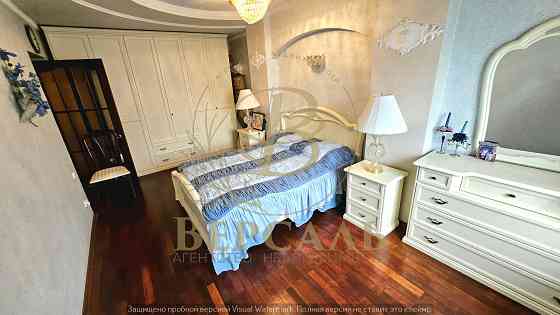 Продам 4 х комн квартиру в центре Донецк
