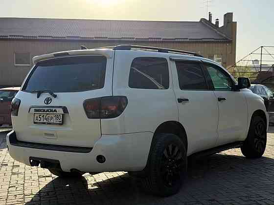Toyota Sequoia Донецк