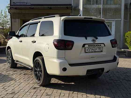 Toyota Sequoia Донецк
