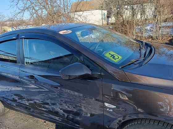 продам hyundai solaris Мариуполь