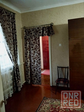 Продается 3-х комнатная квартира на земле 55,5 кв,с огородом, гаражом (имеется погреб) ,летней кухне Макеевка - изображение 1