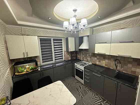 Продам 3-к квартиру на Калининском Макеевка