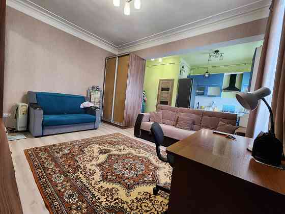 Продам 1-комн. квартиру-студию в центре. Макеевка