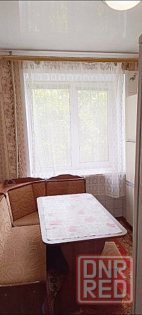 Продам 2-х комнатную в Центре Макеевки, м-н Солнечный Макеевка - изображение 1