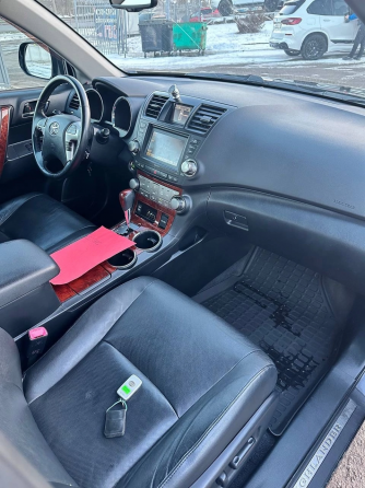 Продам Toyota Highlander Донецк