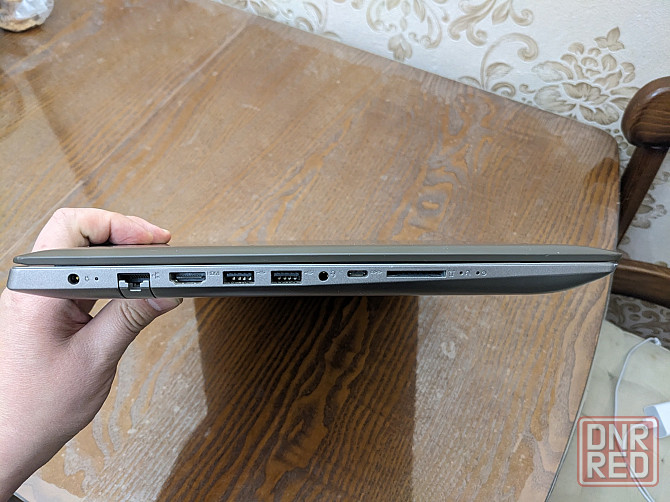 Lenovo 330-15IKB (i5-7200U, Radeon 530, 12Gb DDR4, IPS, Full HD, SSD 240Gb) Макеевка - изображение 4