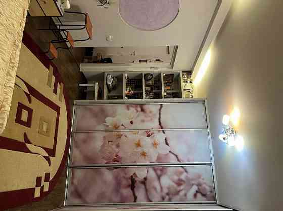 Широкий, двухкомнатная, 3/10. Вода круглосуточно! Донецк