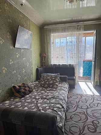 Срочно .Продам 2 ком 5/5 Артема 275 Донецк