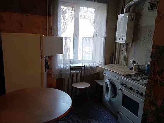 Продам 1 кв. пл. Буденного Донецк