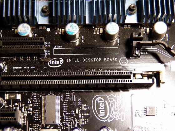 Материнская плата Сокет LGA 1366 Intel DX58SO Не рабочая Донецк