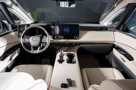 Lexus LM 350H Донецк