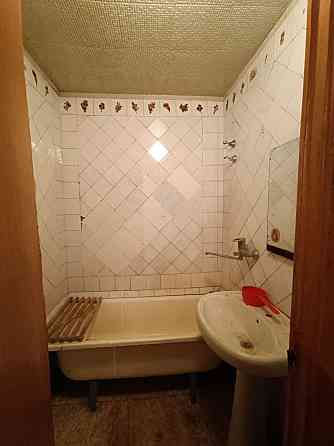 продам 3-комнатную на Тихом, 4 этаж Донецк