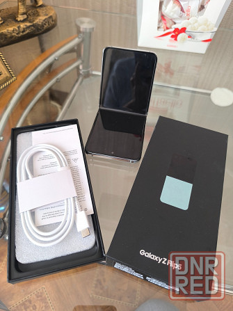 Смартфон Samsung Galaxy Z Flip 5, 8/256 Gb Донецк - изображение 1