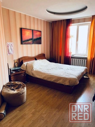 Продаю 3-х комнатную квартиру в Ленинском районе, ул. Воровского, оцкб Донецк - изображение 1