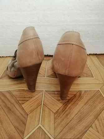Продам босоножки р. 36 Донецк