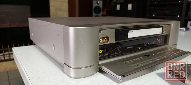 HI-FI видеомагнитофон Mitsubishi V-900L Донецк - изображение 1