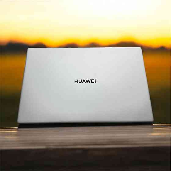 Супертонкий Современный Huawei 8gb/256gb Донецк