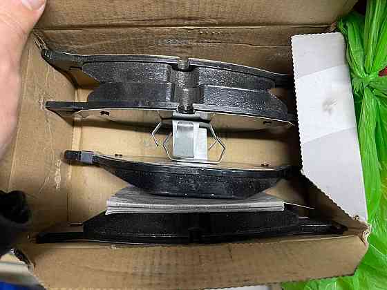 Продам Передние тормозные колодки на BMW (оригинал) 34116851269 Донецк