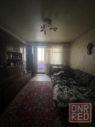 Продажа 2 комн. квартиры, м-н Зелёный Макеевка - изображение 2